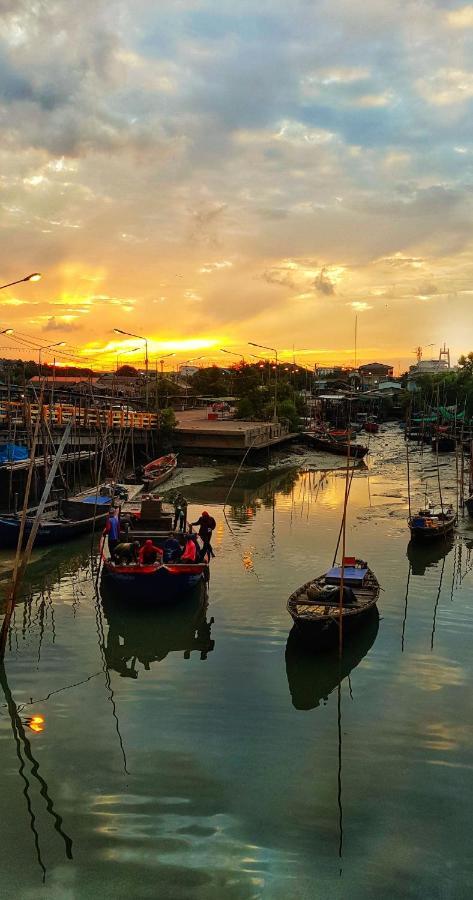 Buorana Hostel Chonburi Bagian luar foto