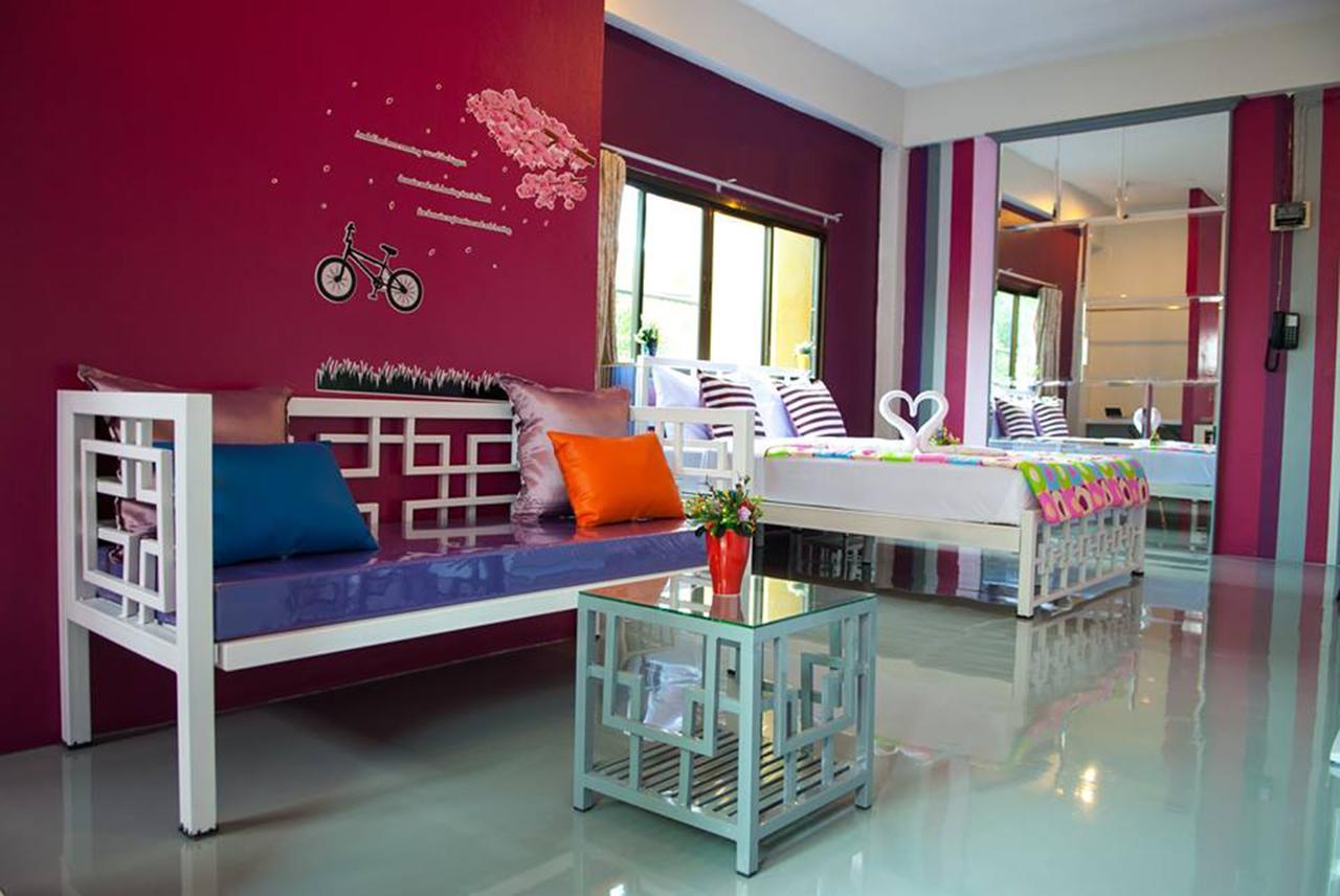 Buorana Hostel Chonburi Bagian luar foto
