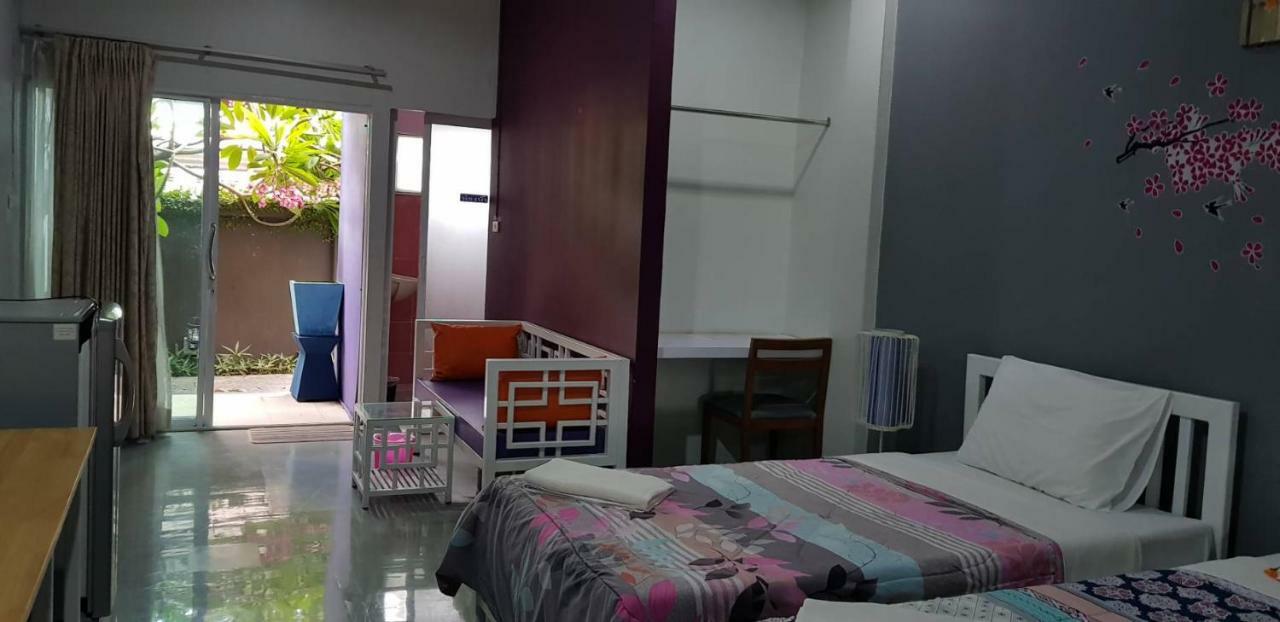 Buorana Hostel Chonburi Bagian luar foto