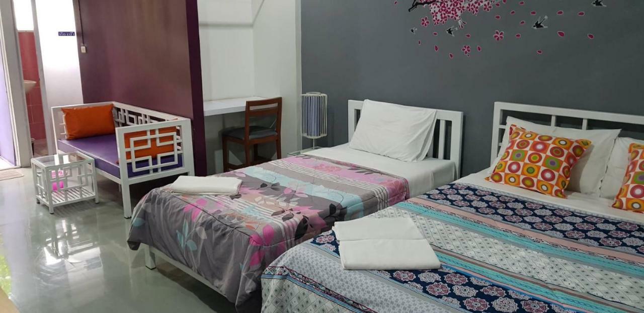 Buorana Hostel Chonburi Bagian luar foto